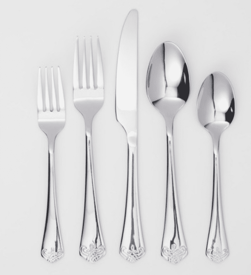 Tips to Keep Your Silver Jewelry, Plates, and Cutlery Looking Shiny